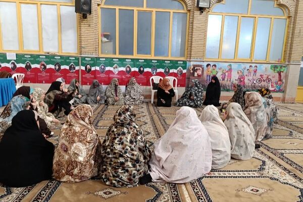 استقبال پرشور دانش‌آموزان شهریاری از آیین معنوی اعتکاف