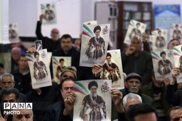 آغاز مراسم تشییع پیکر رهبر شهید و اهل بیت گرامی ایشان در مصلی نماز جمعه تهران