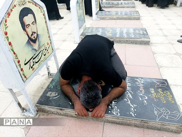 تشییع «شهیده فاطمه طاهری فرد» مدیر دبستان میناب در جیرفت