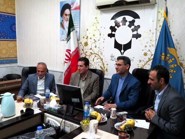 نشست معاون پیشگیری و تشخیص توانبخشی سازمان آموزش پرورش استثنایی کشور با مدیران مرکز  استان