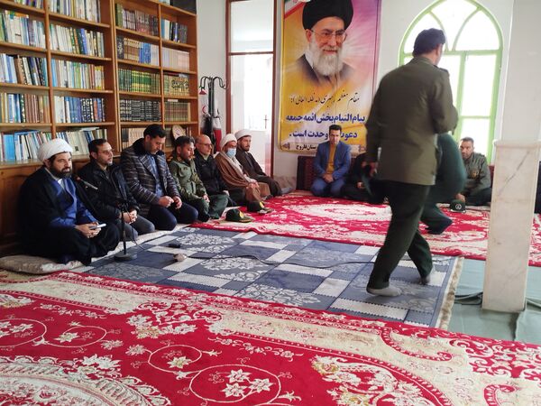 دیدار فرماندار فاروج با امام جمعه به مناسبت آغاز دهه فجر 