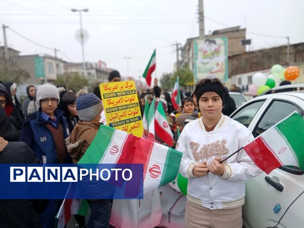 خروش حماسی مردم کردکوی در آیینه‌ شکوه ۲۲ بهمن