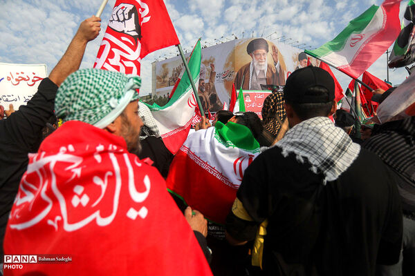 مراسم تشییع پیکر مطهر رهبر شهید انقلاب در تهران - 2