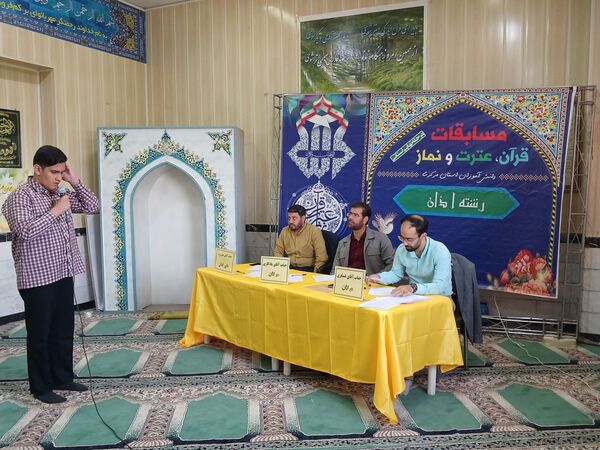 بازدید مدیرکل آموزش و پرورش استان مرکزی از اردوگاه امام خمینی(ره)