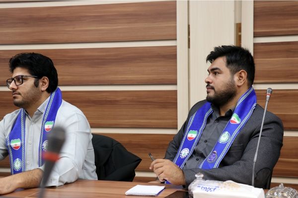 نشست مشاور وزیر در امور تشکل‌های دانش‌آموزی با کارشناسان سازمان دانش‌آموزی استان خراسان رضوی