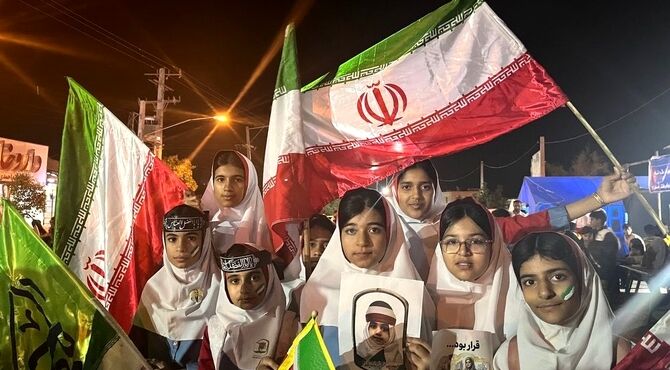 چهلمین روز شهادت امام امت و دانش آموزان مدرسه شجره طیبه 