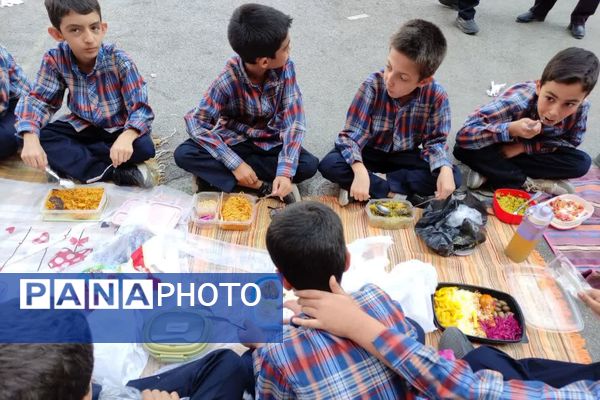  ناهار وحدت موج همدلی و صمیمیت