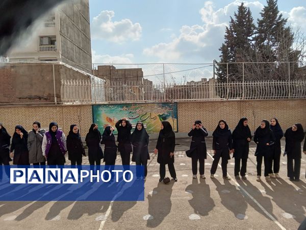  مسابقات ورزشی در دبیرستان خاص نمونه فرهنگ 