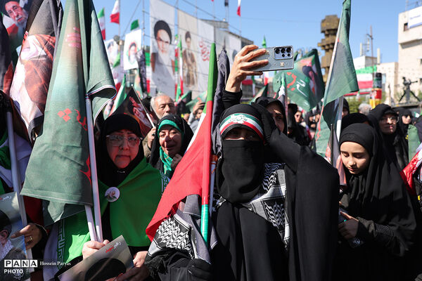 چهلمین روز شهادت رهبر شهید انقلاب اسلامی - تهران