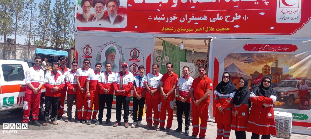 فعالیت پایگاه هلال احمر شهرستان رشتخوار در جوار امام زاده سیدمحمدعلوی