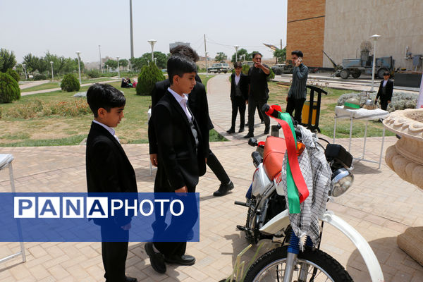 یادواره «سرو سرخ» گرامیداشت ۱۴۰ امدادگر شهید استان قم-1