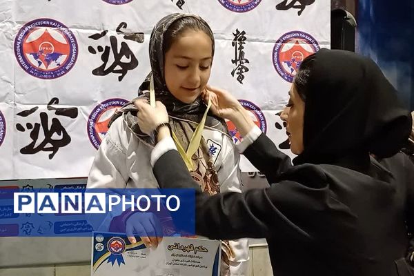 برگزاری مسابقات بانوان پرشین کیوکوشین قهرمانی استان تهران به میزبانی شهرستان ورامین 