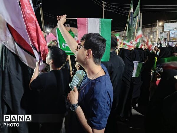 اربعین رهبر شهید انقلاب و شهدای میناب در گلوگاه 