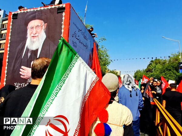آخرین سلام؛ از میدان انقلاب تا میدان آزادی، تهران در آیین وداع با رهبر شهید