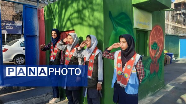 مراسم کاشت نهال و دهه فجر در دبستان شهید رجبی۲ ناحیه ۶