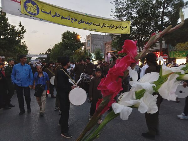 شروع حرکت راهیان عشق از میدان بی بی شطیطه تا مسجد جامع  