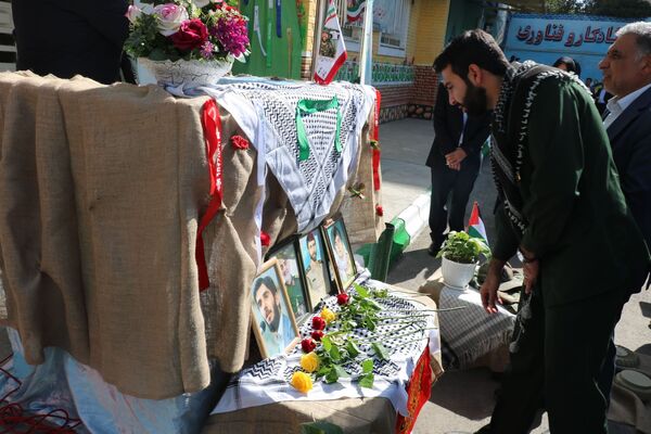 آیین بازگشایی مدارس و نواختن زنگ مهر ایثار و شهادت در ناحیه ۶ مشهد 
