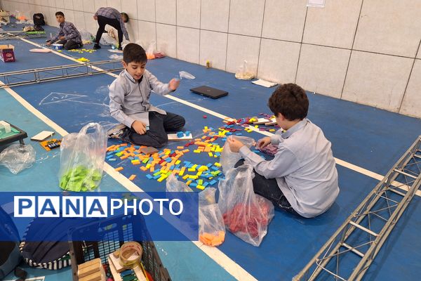 مسابقات بازی‌های فکری رویش مرحله استانی در شیراز