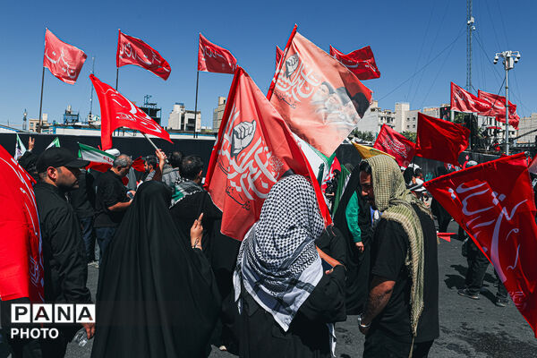 تشییع پیکر رهبر شهید انقلاب در مشهد مقدس-۲