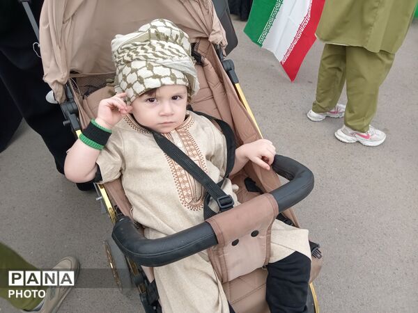 اجتماع «بیعت» فرهنگیان و دانش‌آموزان جعفرآباد با رهبر جدید انقلاب 