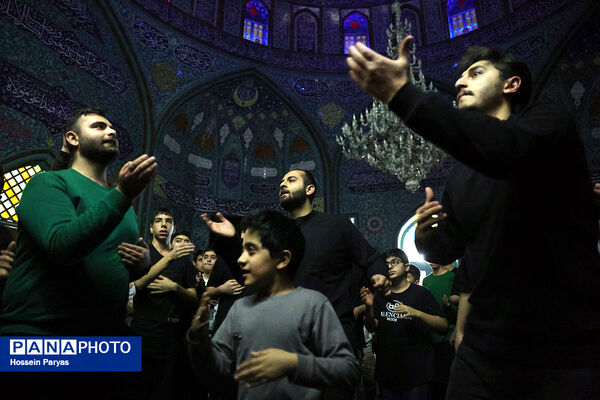 اعتکاف دانش‌آموزی در حسینیه ارشاد