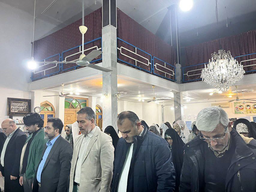 اعتکاف دانش‌آموزی در شهر بهنمیر