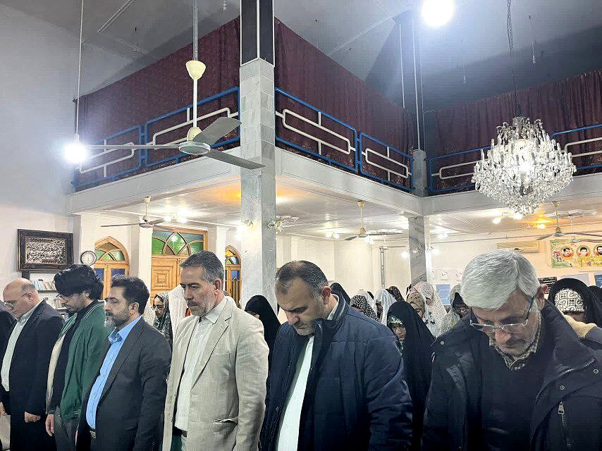 اعتکاف دانش‌آموزی در شهر بهنمیر