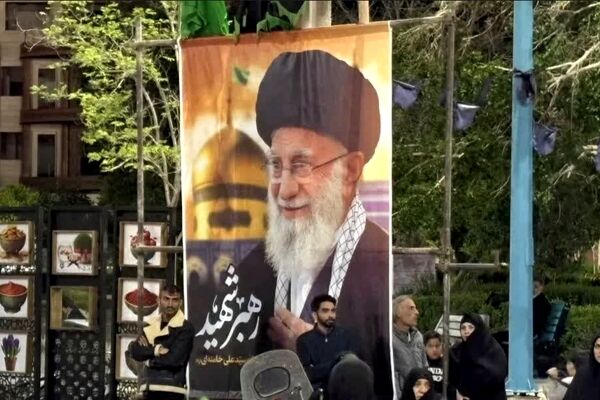 حضور حماسی مردم مهریز پای کار انقلاب اسلامی