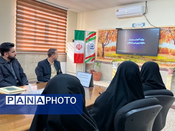 جلسه توانمندی سازی پذیرفته شدگان آزمون کیفیت بخشی سال 1403 در شهرستان قدس