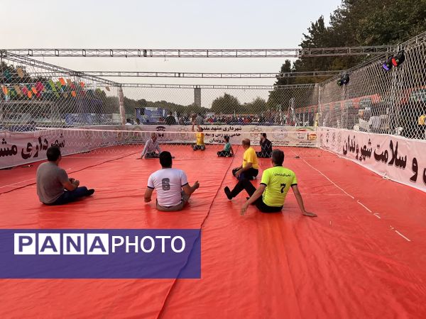 فعالیت غرفه منطقه ۱۰ شهرداری مشهد مقدس در جشنواره خانواده ورزش 