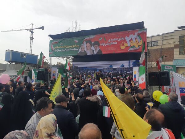 حضور حماسی منطقه ۵ در راهپیمایی ۲۲ بهمن