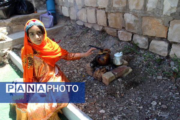 «جشنواره دا» در دبستان غیرانتفاعی امام صادق (ع) 