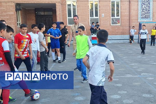 مسابقات فوتبال کلاس ششمی‌های آموزشگاه معارف ۶ 