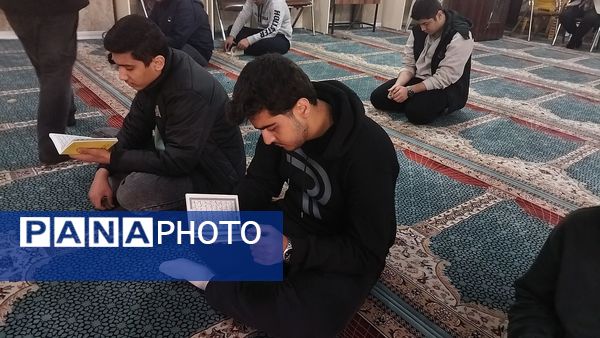مراسم میلاد حضرت مهدی (عج) در دبیرستان شاهد ابوذر غفاری نیشابور 