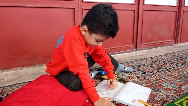 دهه نودی‌ها در نماز عبادی سیاسی جمعه