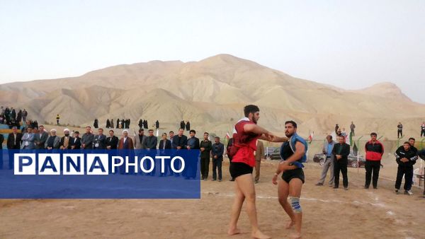 مسابقات بومی محلی  در گود کشتی شهر بار نیشابور