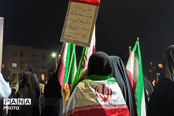 شب ۲۲۱ همبستگی ملی در شهرستان ملارد با حضور گسترده مردم