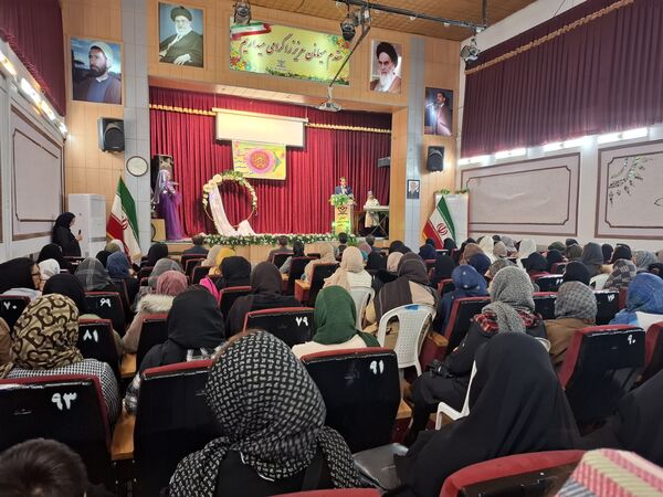 گرامیداشت روز مادر مدرسه دخترانه ۱۷ شهریور 