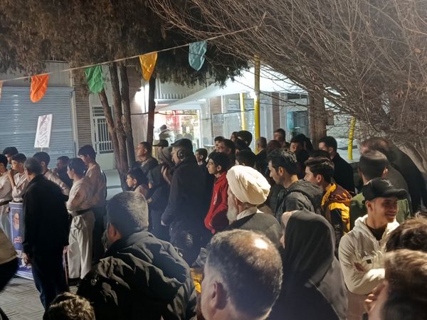 گلبانک الله اکبر در پارک‌کودک خیابان امام شهرستان کاشمر 