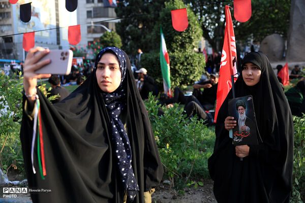 مراسم تشییع پیکر مطهر رهبر شهید انقلاب در تهران - 1
