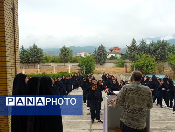 شروع سال تحصیلی جدید در دبیرستان یاران امام گلوگاه 