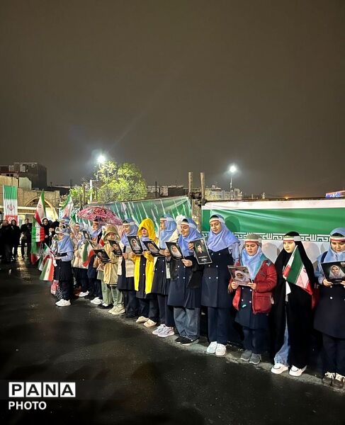 دانش‌آموزان پای کار وطن