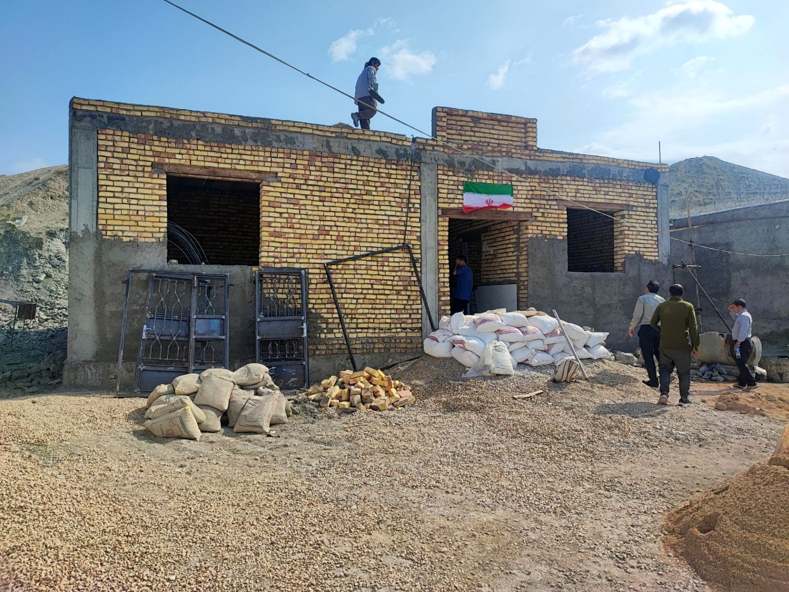 بازدید سرپرست آموزش وپرورش سملقان از طرح‌های نهضت توسعه عدالت در فضاهای آموزش وپرورش