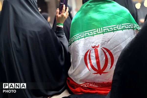 شهر در سوگ؛ قلب‌های تپنده در بدرقه ابدی «رهبر شهید»