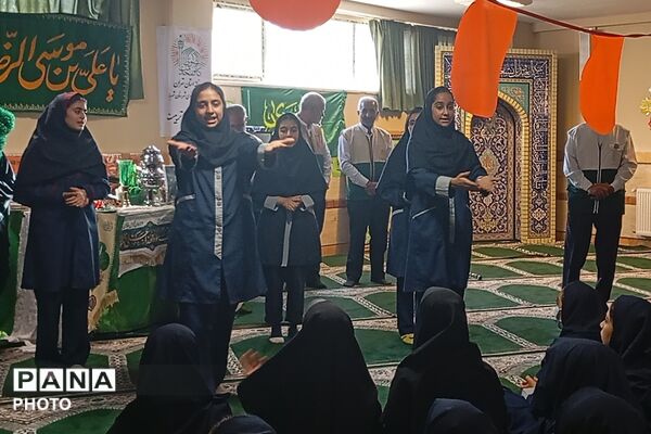 جشن میلاد حضرت زینب(س) با حضور خادمان رضوی