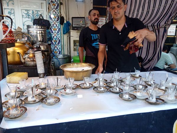 پیاده روی اربعین  و زیارت حرمین مطهر امام حسین علیه السلام و حضرت ابوالفضل عباس علیه السلام 