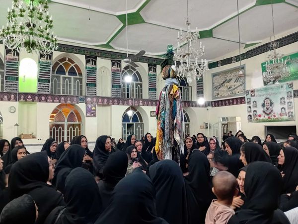  مراسم سینه زنی به مناسبت شهادت حضرت رقیه(س) در روستای عارف آباد
