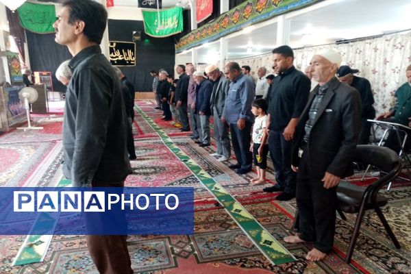 نماز جمعه در مسجد ابوالفضل شهر تیتکانلو