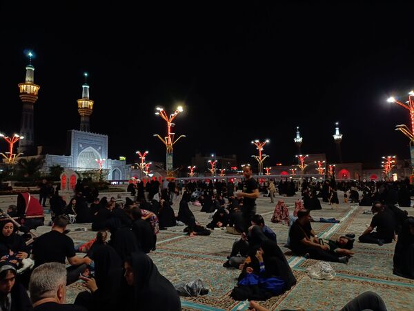 حرم در بغض عاشورا 