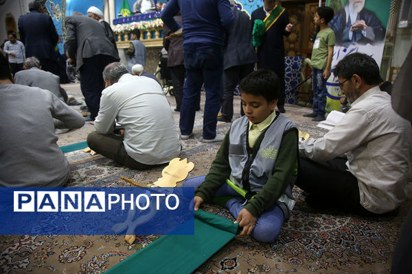 خدمت‌رسانی 35 خادمیار نوجوان در حرم حضرت معصومه(س)